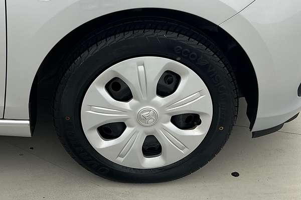 2016 Holden Spark LS MP thumb-18