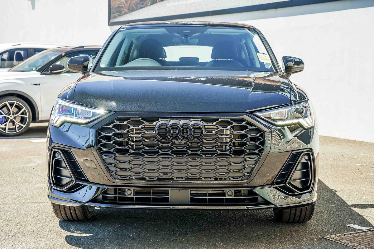 2025 Audi Q3 35 TFSI S line edition F3