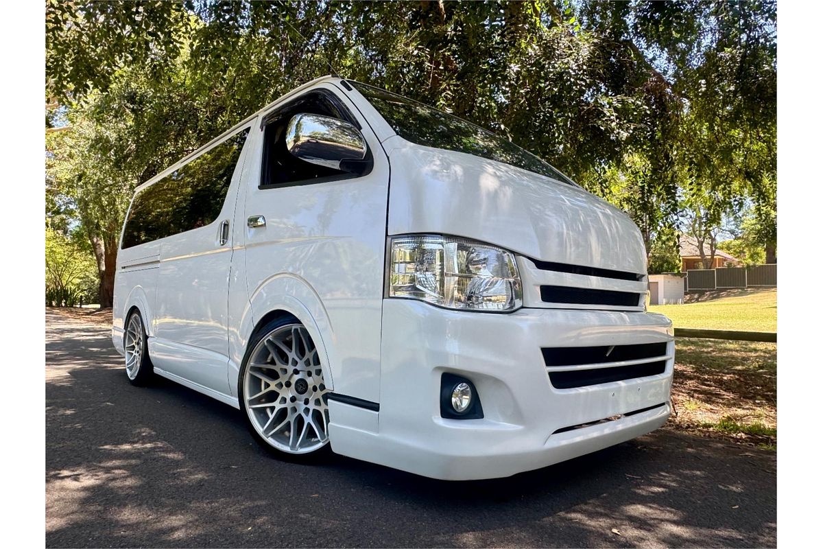 2013 Toyota Hiace