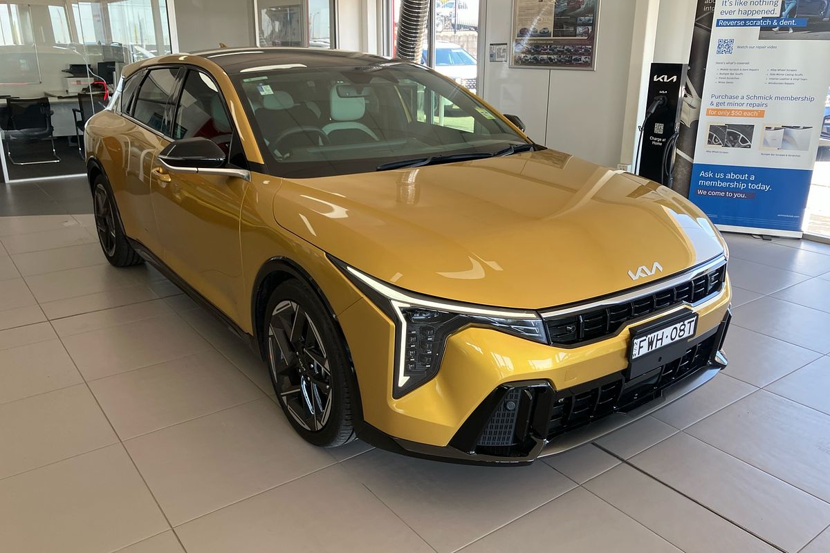 2026 Kia K4 GT-Line CL4m