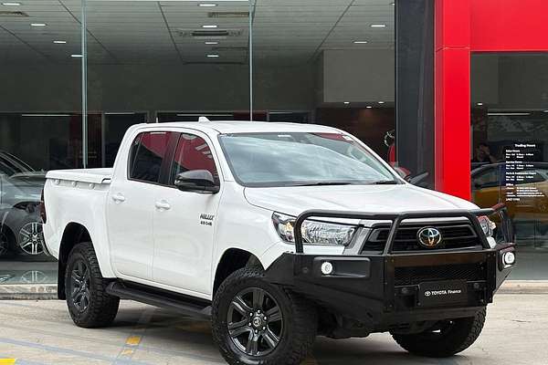 2023 Toyota Hilux SR GUN126R