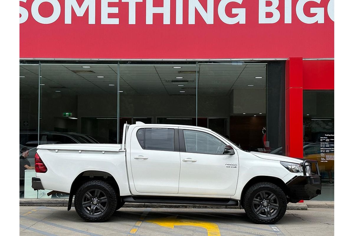 2023 Toyota Hilux SR GUN126R