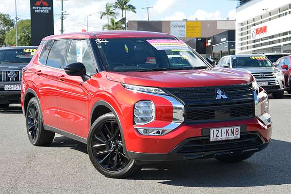 2023 Mitsubishi Outlander Black Edition ZM