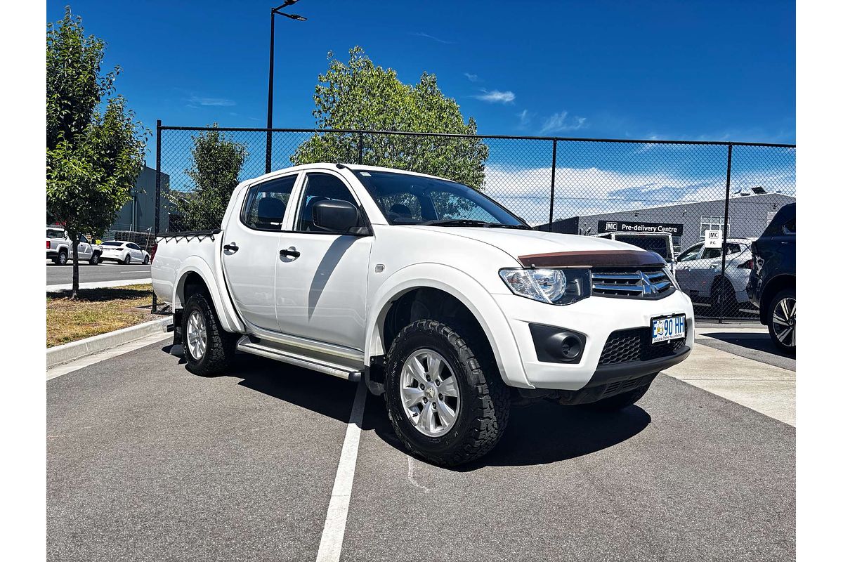 2015 Mitsubishi Triton GLX MN 4X4