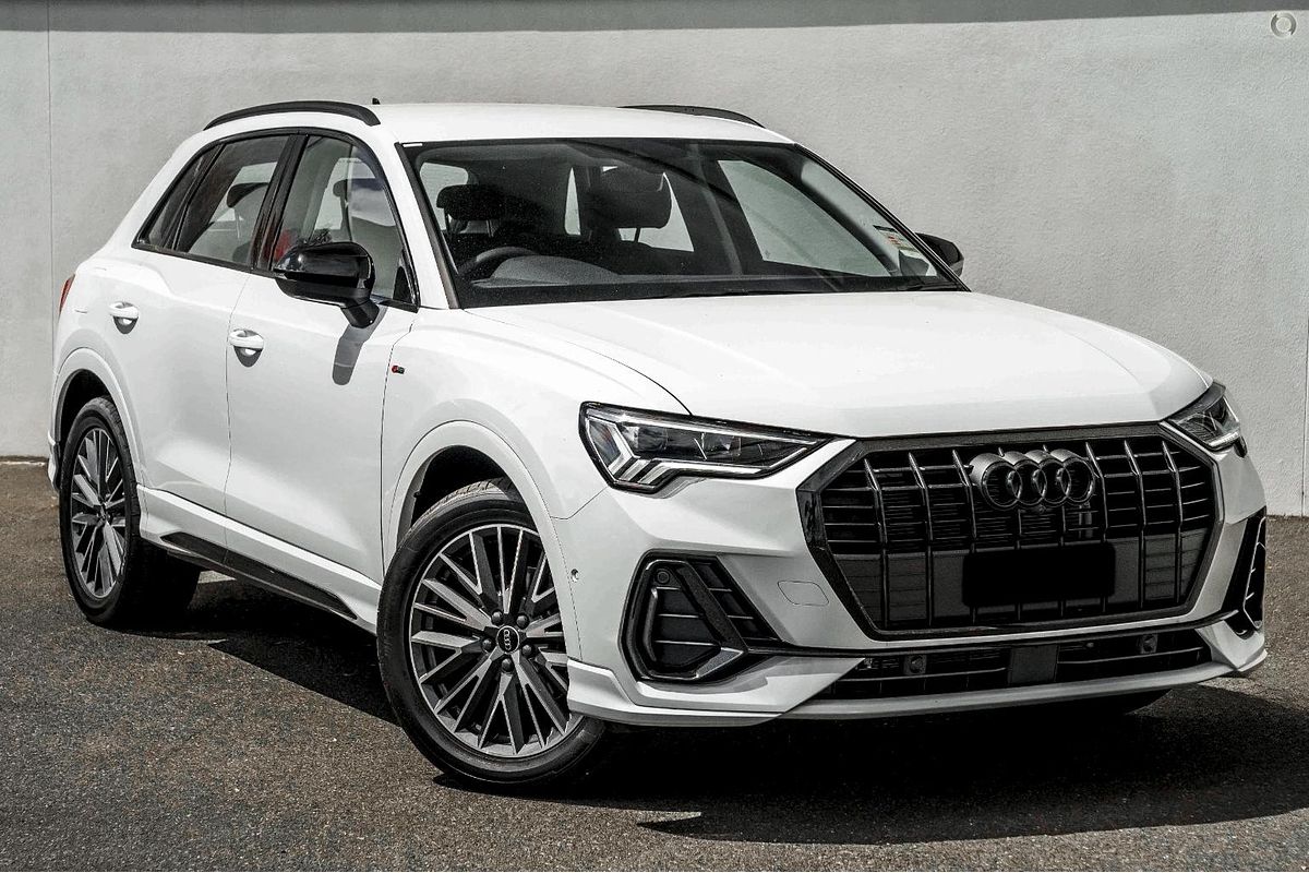 2025 Audi Q3 35 TFSI S line edition F3