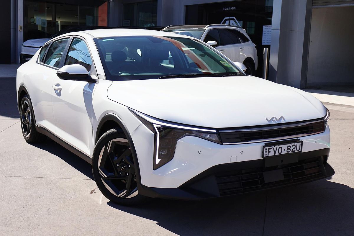 2025 Kia K4 Sport+ CL4m