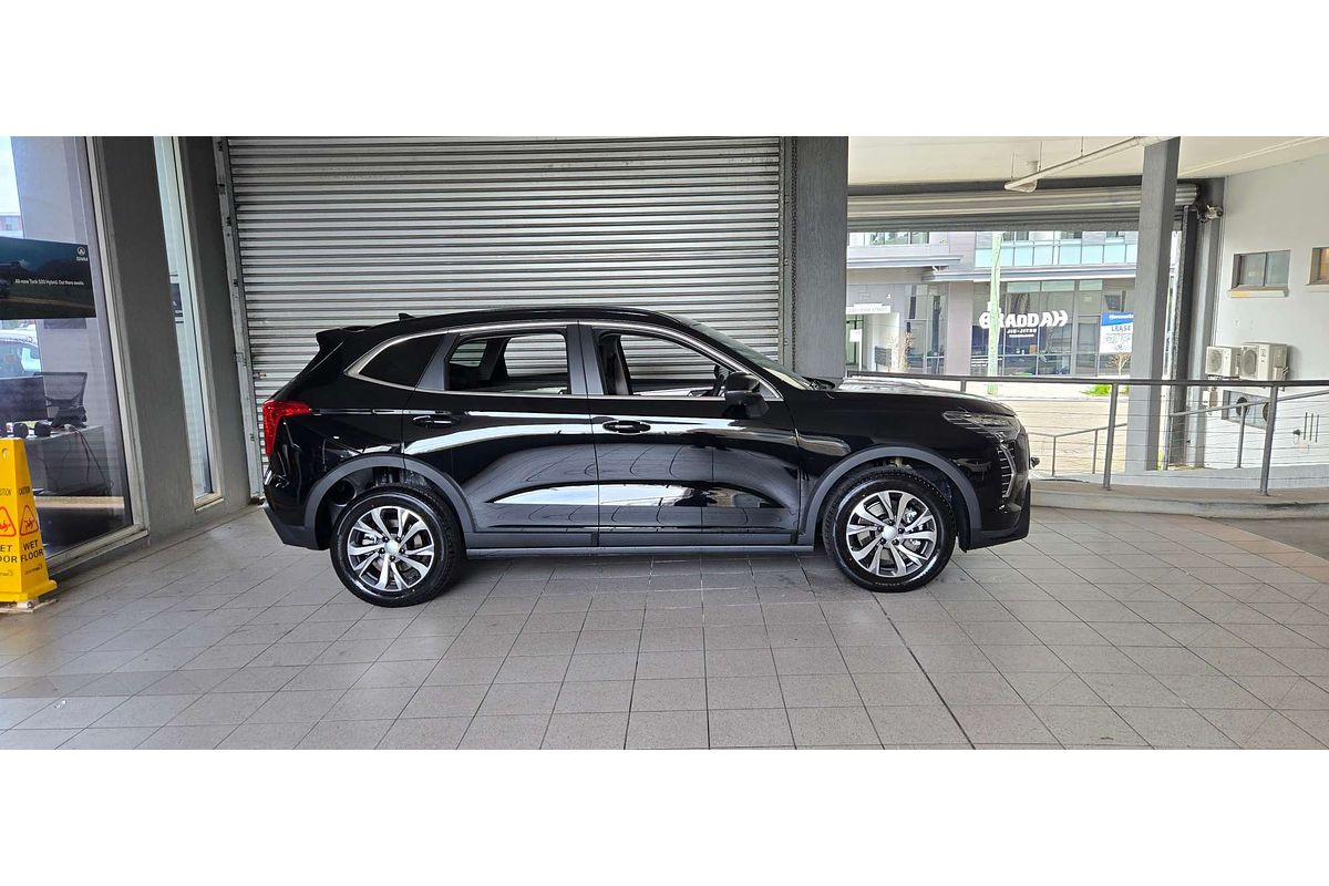 Jolion Facelift Luxury Petrol Auto 4x2