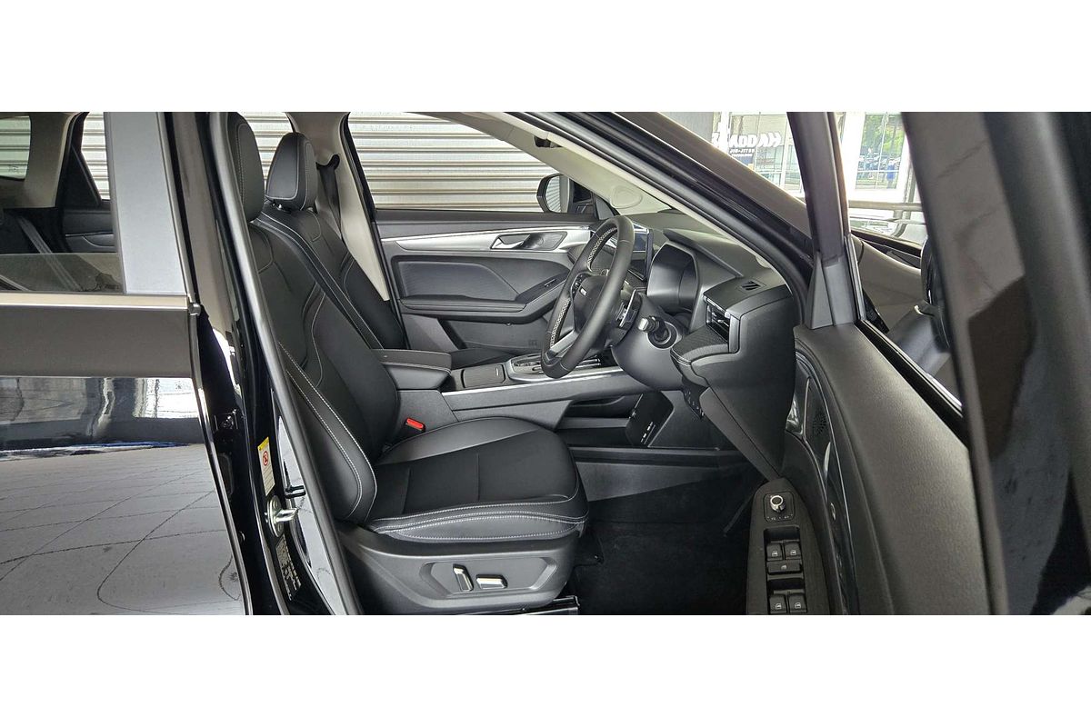 Jolion Facelift Luxury Petrol Auto 4x2