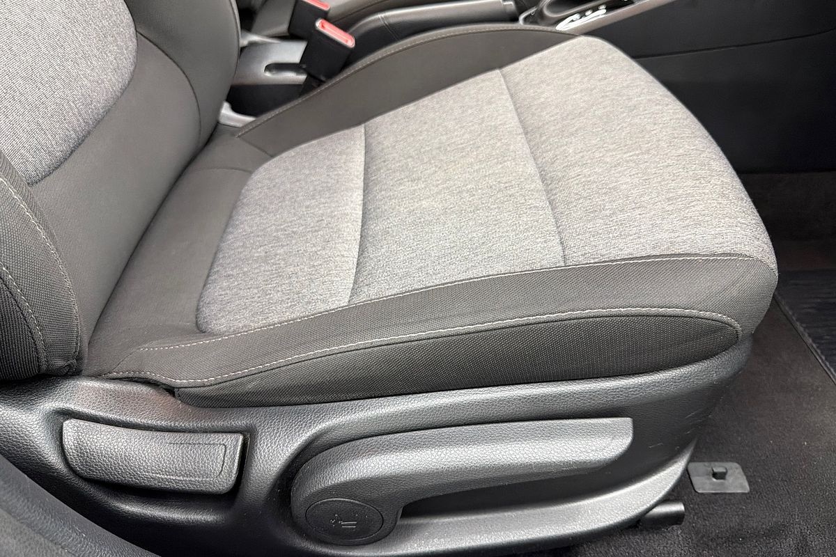 2023 Kia Stonic S YB