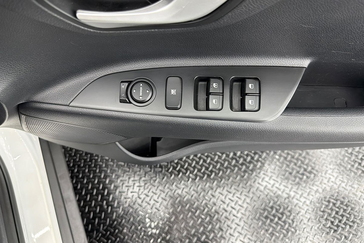 2023 Kia Stonic S YB