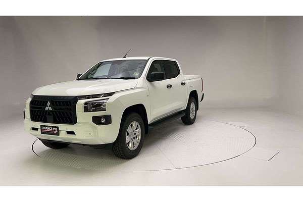 2025 Mitsubishi Triton GLX+ MV 4X4 thumb-5