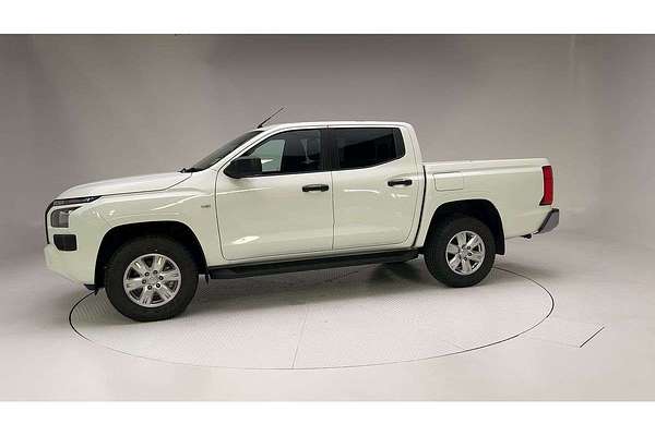 2025 Mitsubishi Triton GLX+ MV 4X4 thumb-6