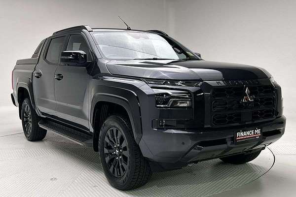 2025 Mitsubishi Triton GSR MV 4X4 thumb-0