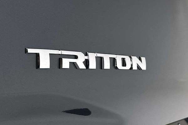 2025 Mitsubishi Triton GSR MV 4X4 thumb-21