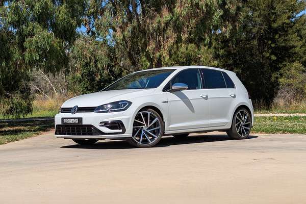 2017 Volkswagen Golf R 7.5