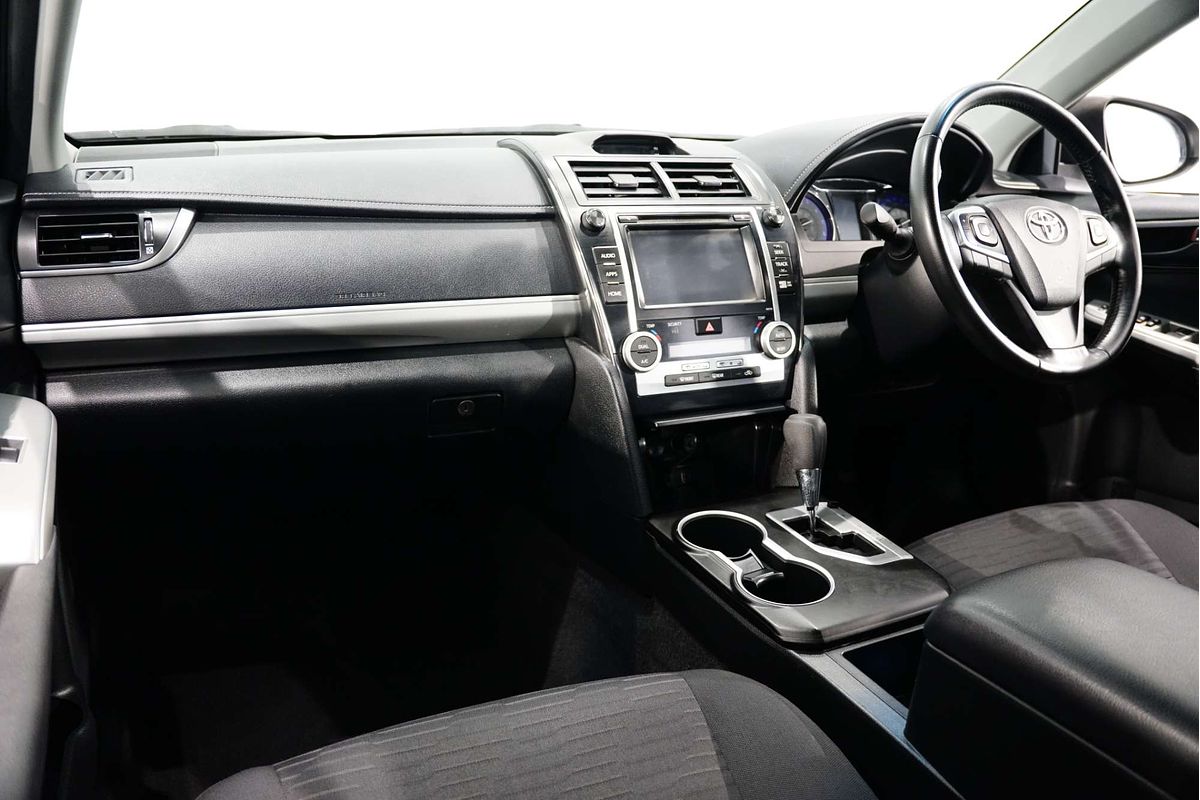 2017 Toyota Camry Atara S ASV50R