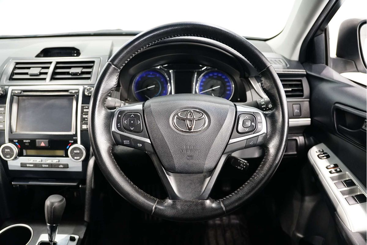 2017 Toyota Camry Atara S ASV50R