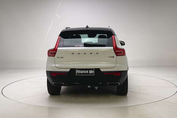 2019 Volvo XC40 T5 R-Design thumb-6