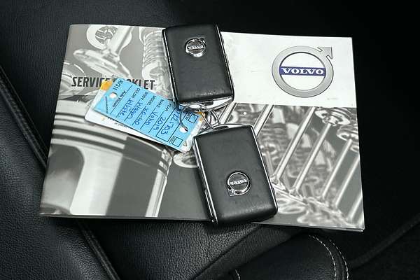 2019 Volvo XC40 T5 R-Design thumb-22