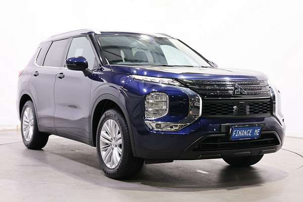 2024 Mitsubishi Outlander LS ZM