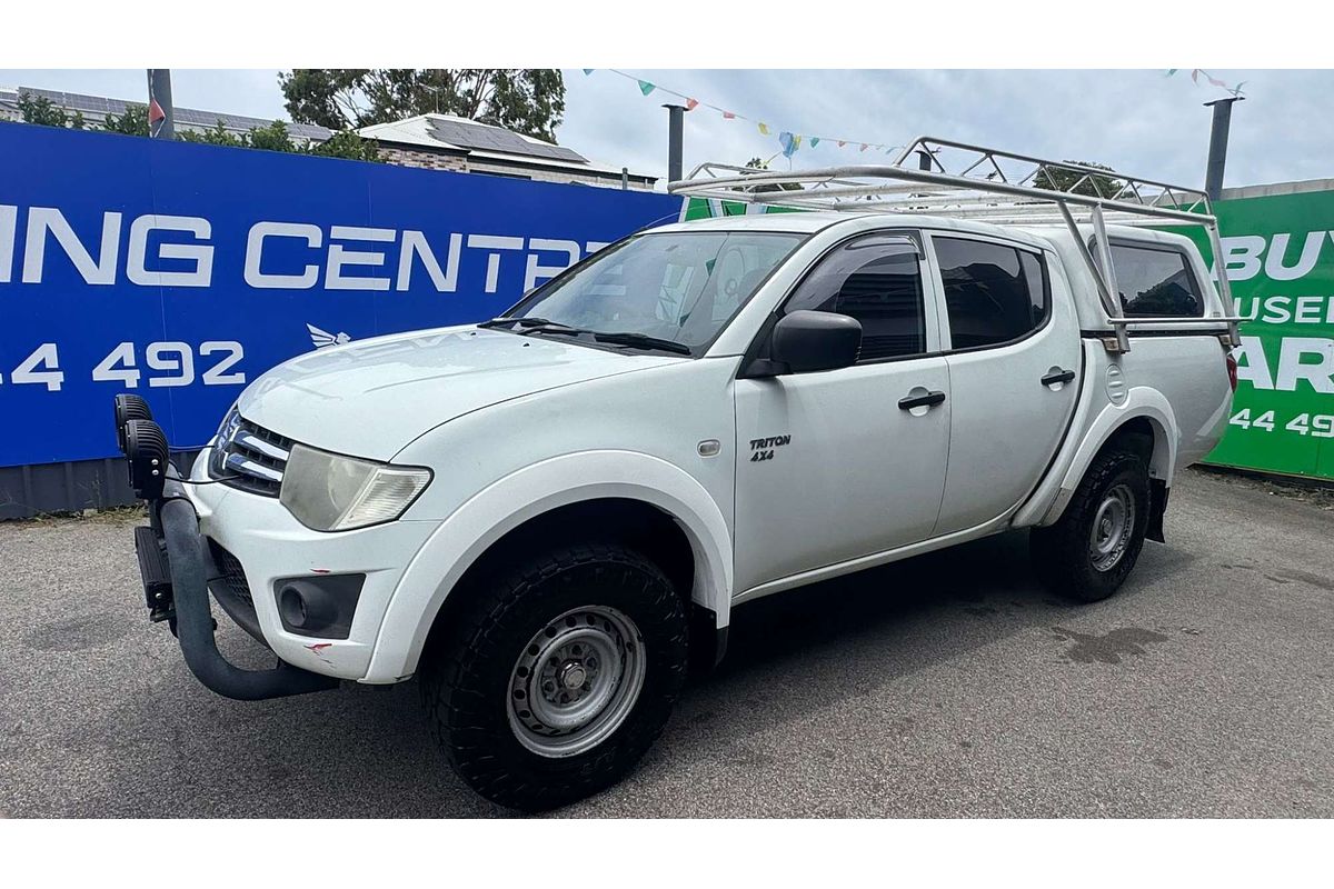 2011 Mitsubishi Triton GLX MN 4X4