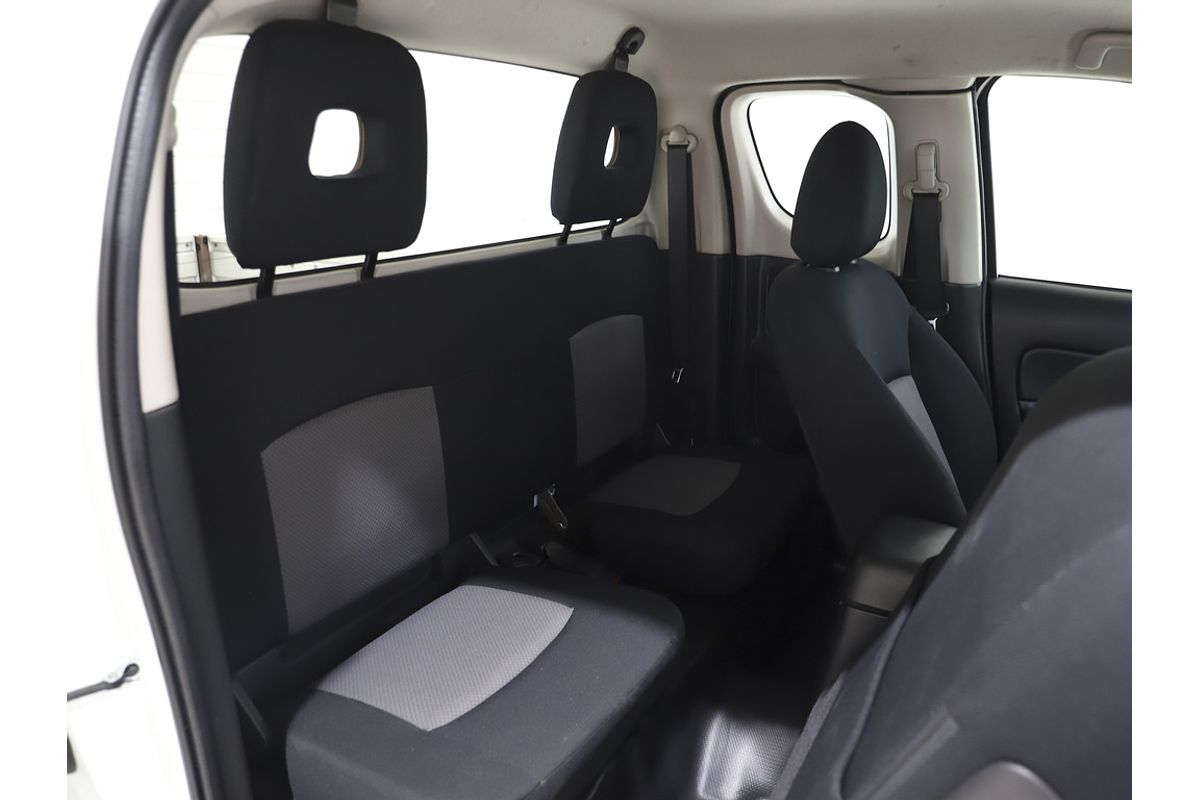 2019 Mitsubishi MQ Triton GLX 2.4L DID 6M/T 4x4 CC CC