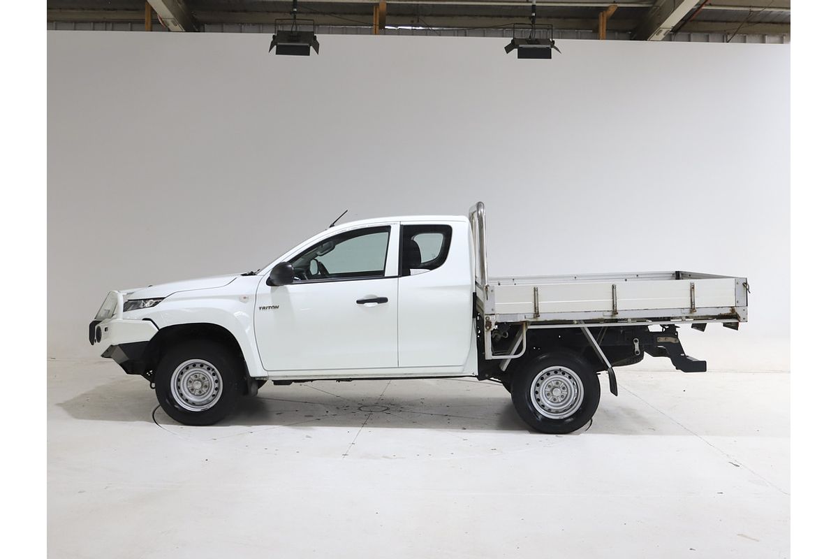 2019 Mitsubishi MQ Triton GLX 2.4L DID 6M/T 4x4 CC CC