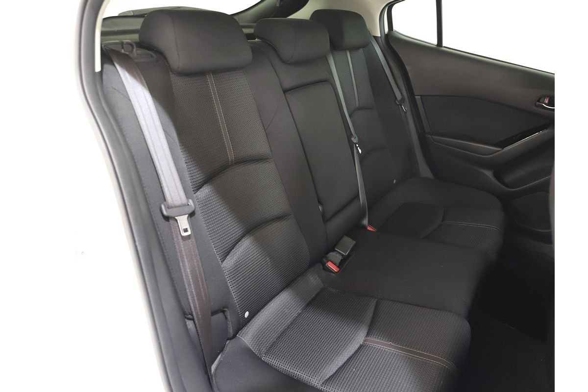 2017 MAZDA MAZDA3 MAXX AUTO 5D HATCHBACK 4CYL