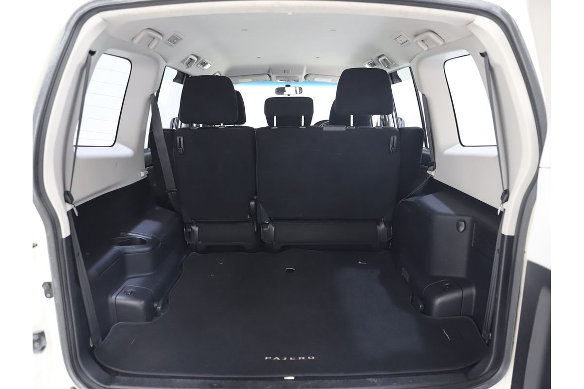 2009 Mitsubishi PAJERO R 5 SP AUTO SPORTS MODE 2D WAGON V6