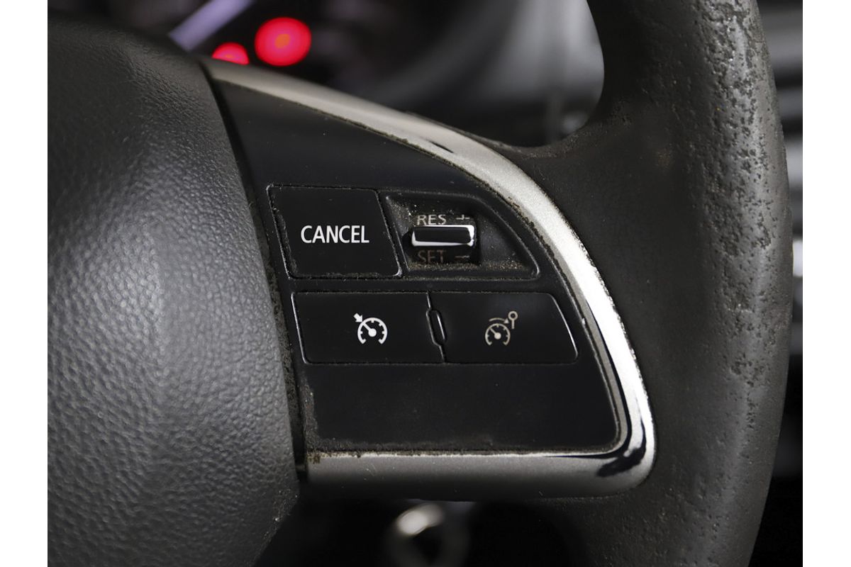 2019 Mitsubishi MQ Triton GLX 2.4L DID 6M/T 4x4 CC CC