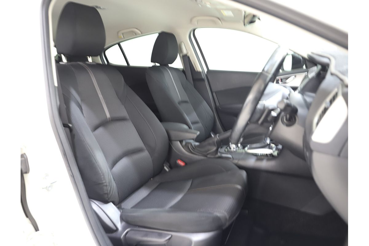 2017 MAZDA MAZDA3 MAXX AUTO 5D HATCHBACK 4CYL