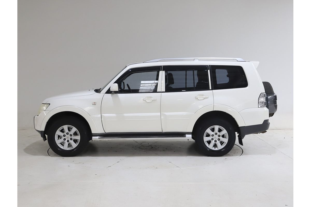 2009 Mitsubishi PAJERO R 5 SP AUTO SPORTS MODE 2D WAGON V6