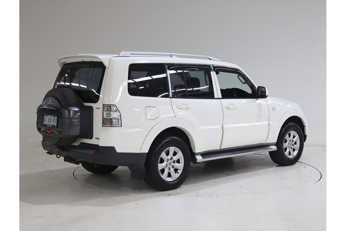 2009 Mitsubishi PAJERO R 5 SP AUTO SPORTS MODE 2D WAGON V6