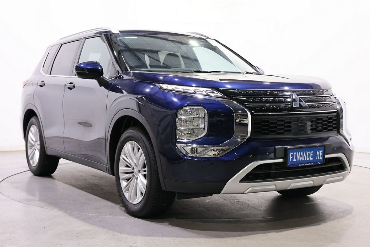 2024 Mitsubishi Outlander LS ZM