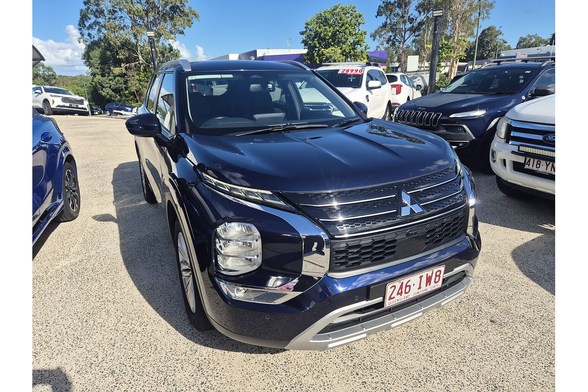 2023 Mitsubishi Outlander LS ZM