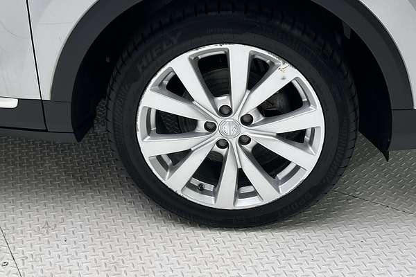 2023 MG ZS Essence AZS1 thumb-9