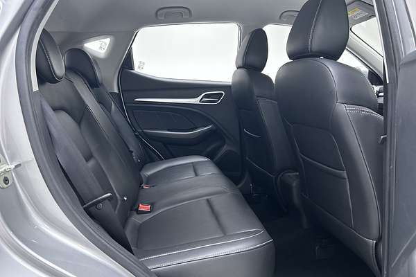 2023 MG ZS Essence AZS1 thumb-11