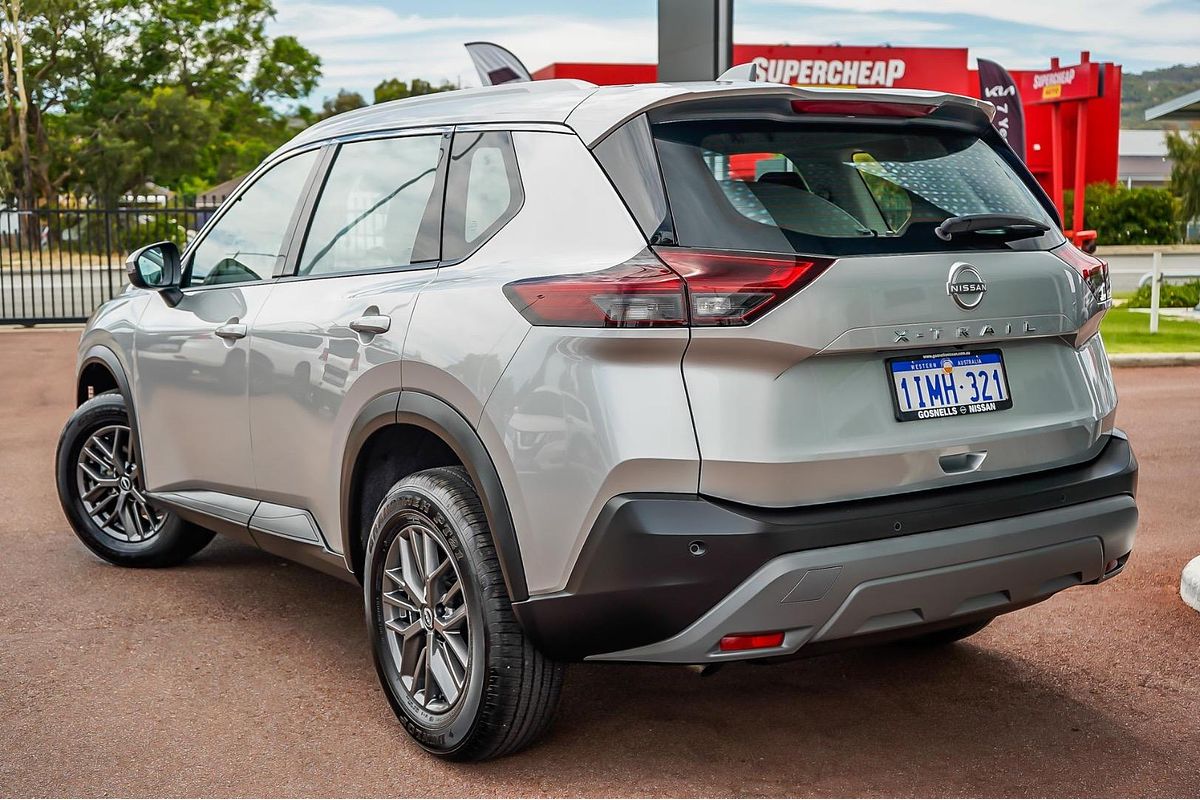 2025 Nissan X-TRAIL ST T33