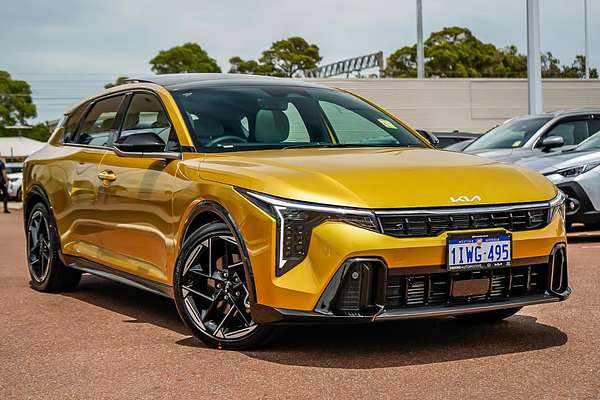 2025 Kia K4 GT-Line CL4m