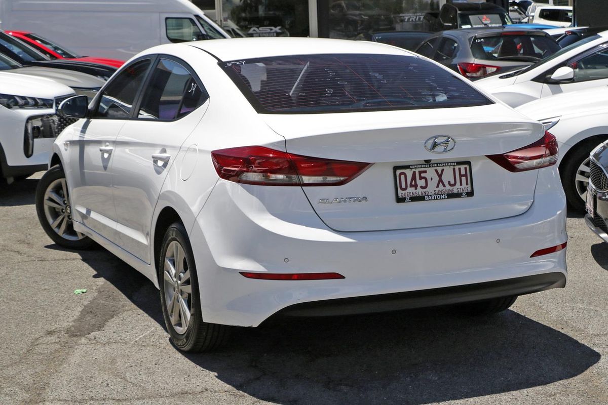 2017 Hyundai Elantra Active AD