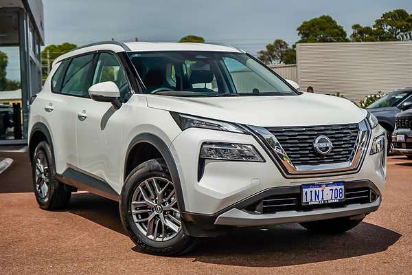 2025 Nissan X-TRAIL ST T33