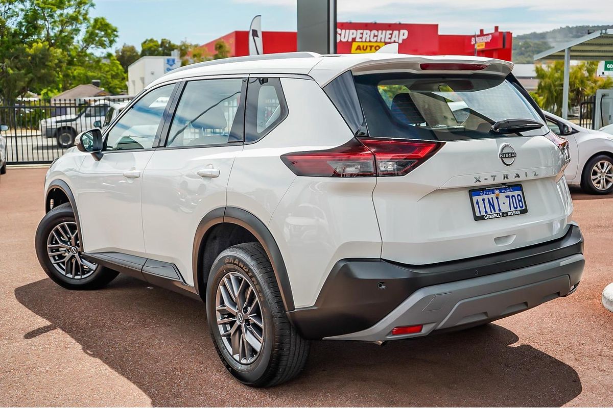 2025 Nissan X-TRAIL ST T33