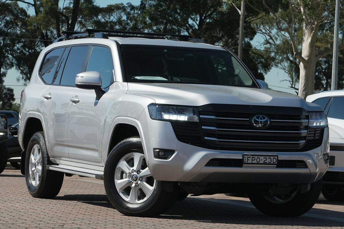 2025 Toyota Landcruiser GXL FJA300R