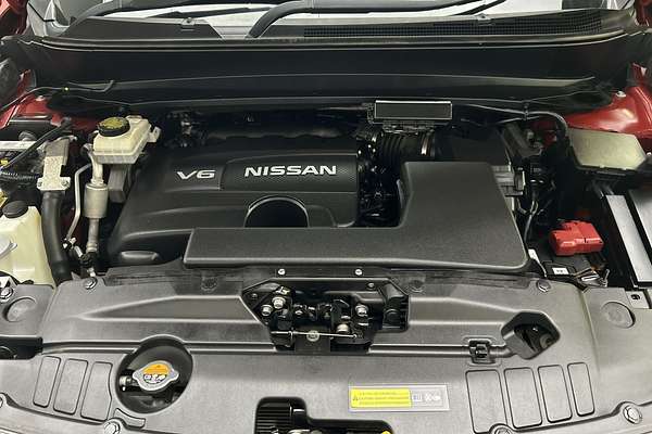 2017 Nissan Pathfinder ST R52 Series II thumb-10