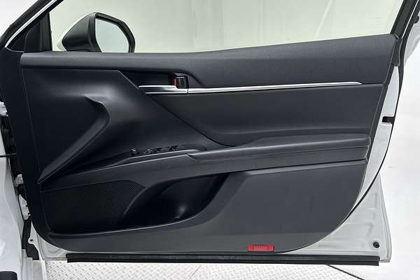 2022 Toyota Camry Ascent AXVH70R thumb-18