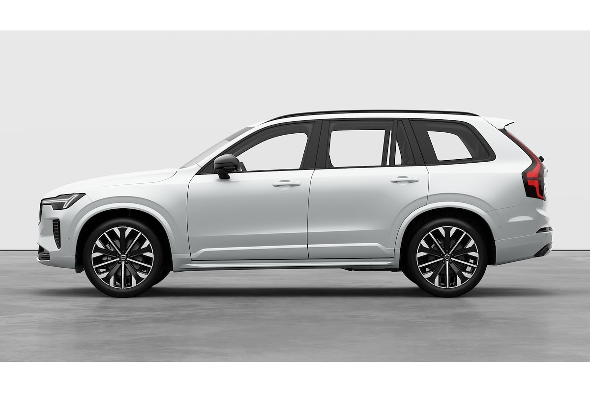 2025 Volvo XC90 Ultra B5 Dark