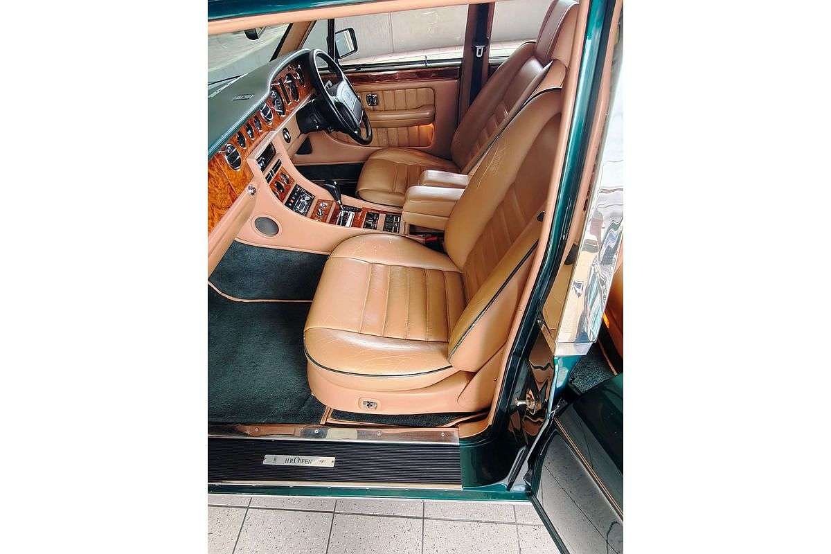 BROOKLANDS 6.8L V8 ELECTRONIC F/INJ 4 SP AUTOMATIC 4D SALOON 