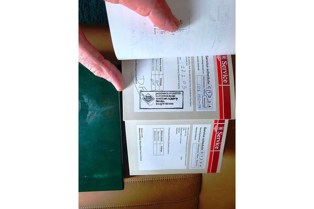 BROOKLANDS 6.8L V8 ELECTRONIC F/INJ 4 SP AUTOMATIC 4D SALOON 