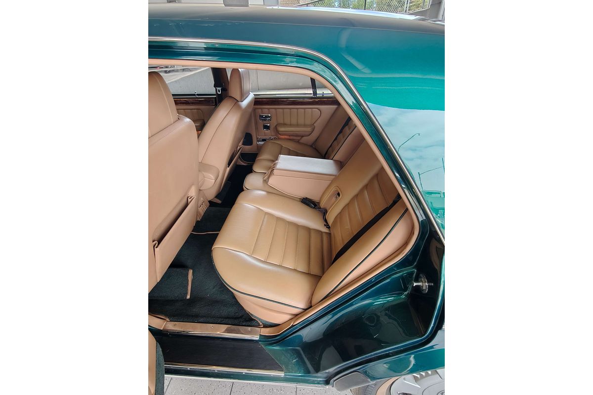 BROOKLANDS 6.8L V8 ELECTRONIC F/INJ 4 SP AUTOMATIC 4D SALOON 