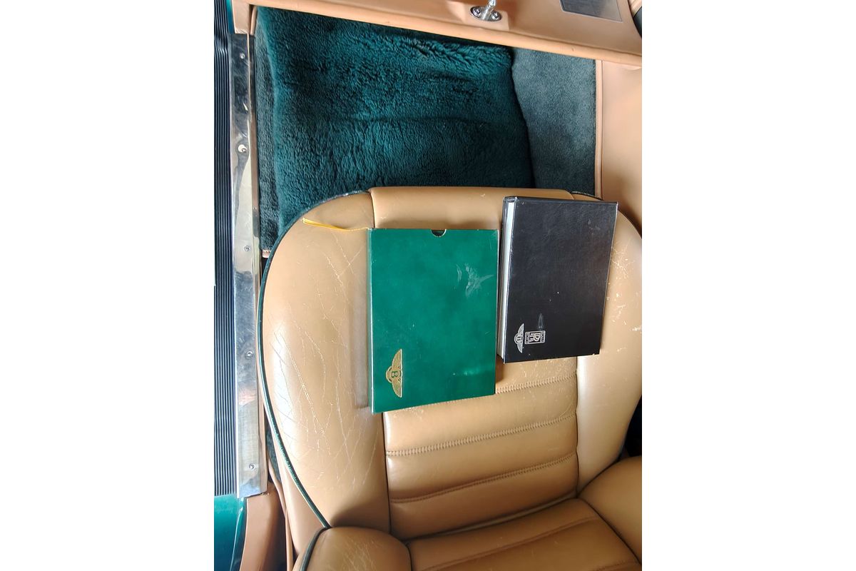 BROOKLANDS 6.8L V8 ELECTRONIC F/INJ 4 SP AUTOMATIC 4D SALOON 